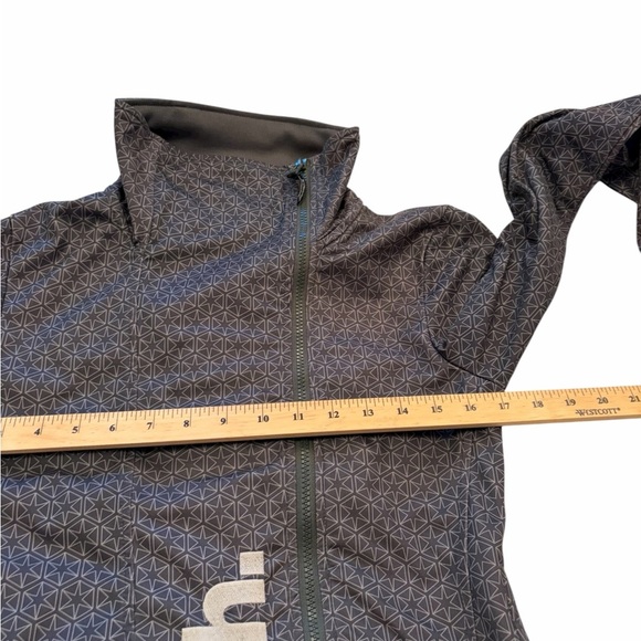 Bench Women's Asymmetric Zip-Up Jacket-Size Medium-Zip up-Embroidered Logo - Picture 3 of 13
